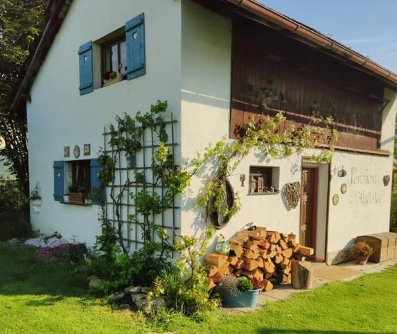 Stodola Cetenov Exterior photo